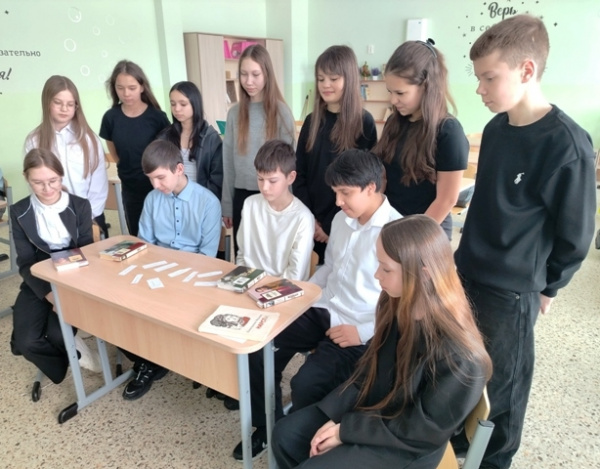 Поэтический микс «Читаем любимых авторов»